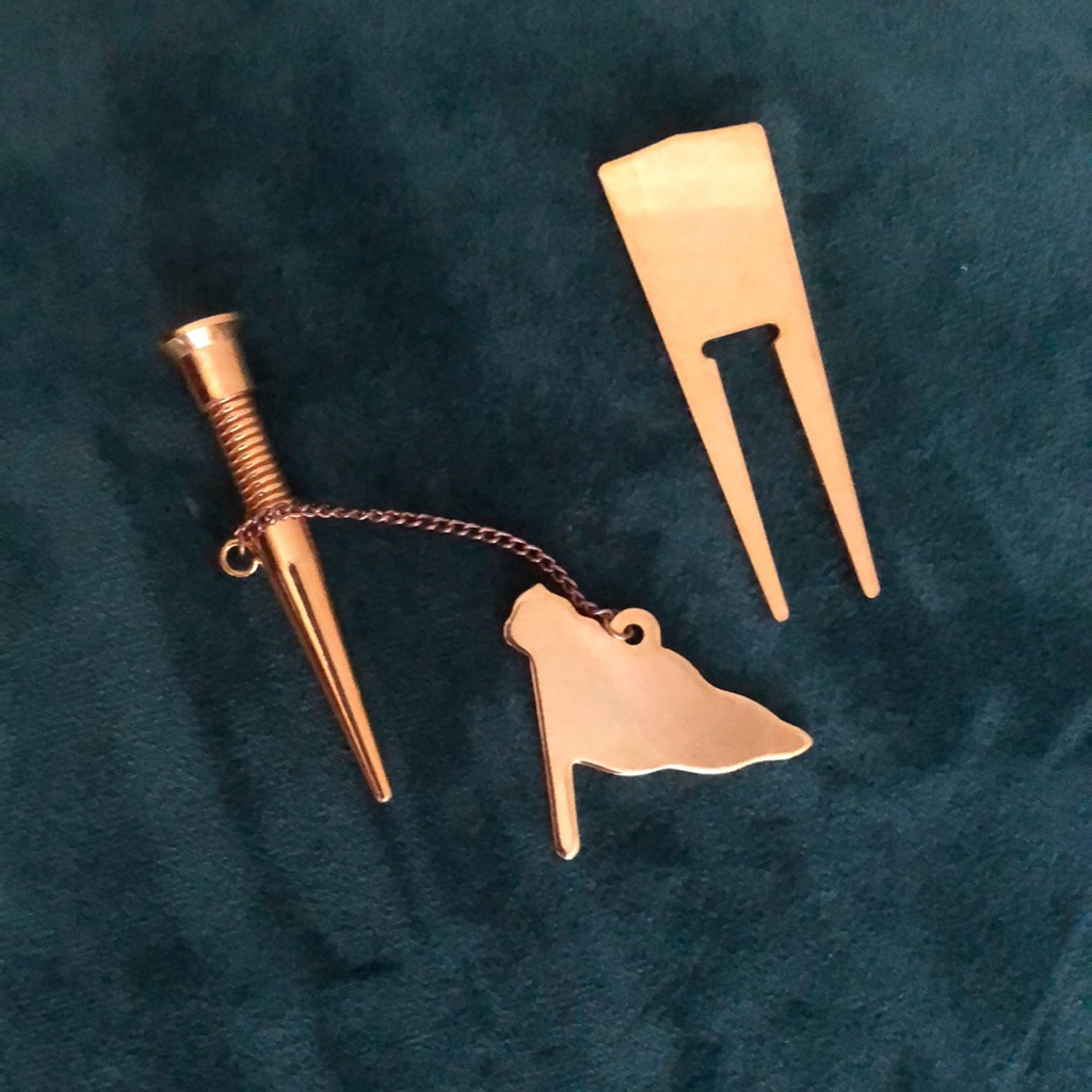 Golf Tee And Divot Set